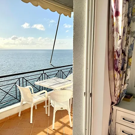 Amazing Sea View Appartamento Sarandë